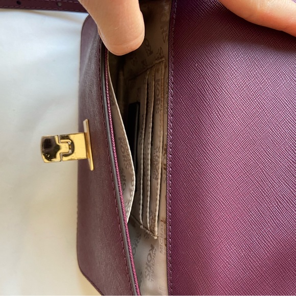 Michael Kors plum & MK signature print crossbody bad with built in wallet - Picture 7 of 7